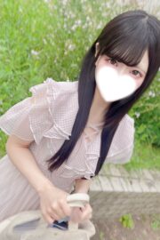 4/25体験入店初日めるも(JK上がりたて18歳)