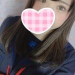 衣替えで10代少女たちは制服を脱ぎ捨てちゃう？