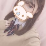 当店なら10代制服美少女といちゃいちゃし放題ですよ！！！