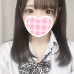 実に分かり易い可愛さ全開の制服少女揃ってます♪