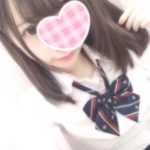 ホテルのベッドを海やプールに見立ててロリっ子と一緒に遊泳しましょう♡